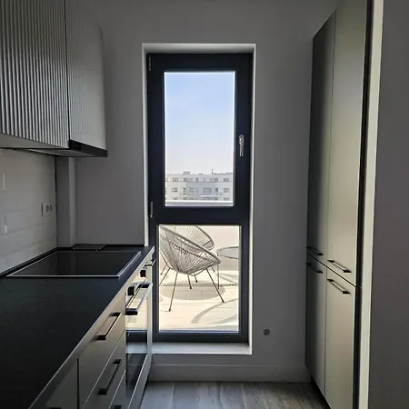 Onix Penthouse 18, Premium Parking Apartment *