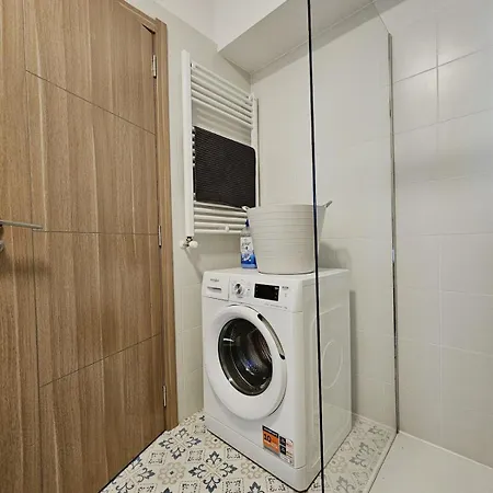 Onix Penthouse 18, Premium Parking * Bukarest