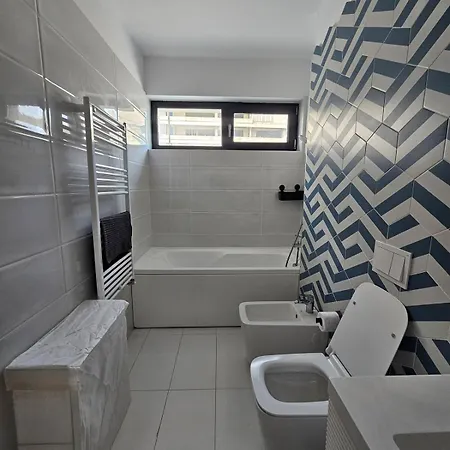 Onix Penthouse 18, Premium Parking Apartment Bukarest